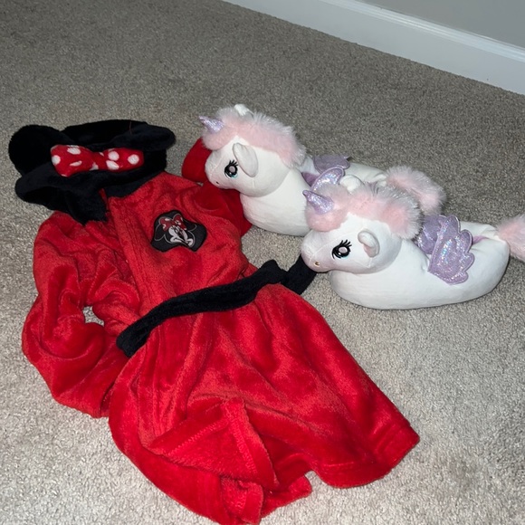 Pajamas Girls Robe And Slipper Set Minnie Mouse Disney Unicorn Poshmark